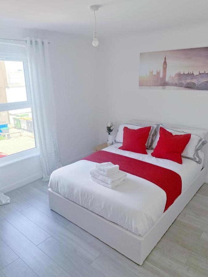 Agyeman Property オールダーショット 部屋 写真